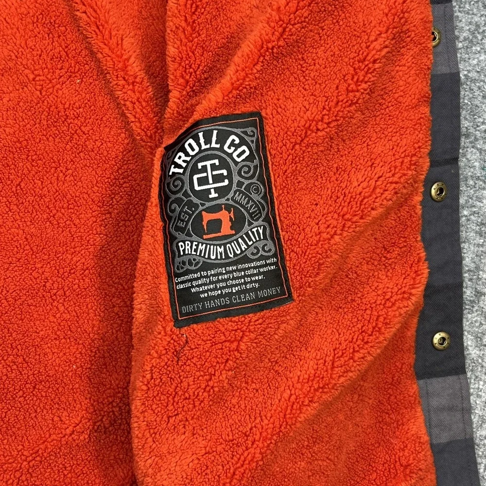 Troll Co Jacket Mens Large Gray Plaid Flannel Hooded Sherpa Lined Parka Snap
